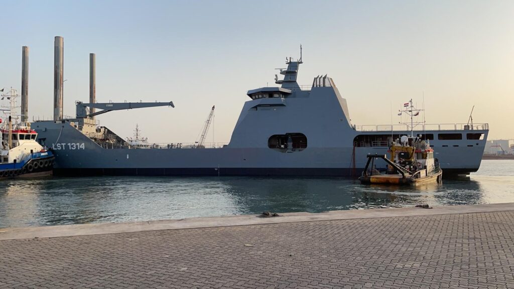 The amphibious vessel is equipped with a 25-tonne deck crane for the strategic transport of material and equipment.