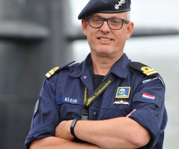 Leen Klein, Hoofd Opleidingseenheid Praktijk Onderzeedienst.