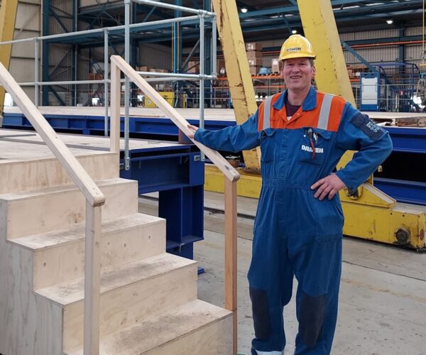 Meewerkend Voorman Arjan de Nooijer wist al op twaalfjarige leeftijd dat hij in de scheepsbouw wilde werken.