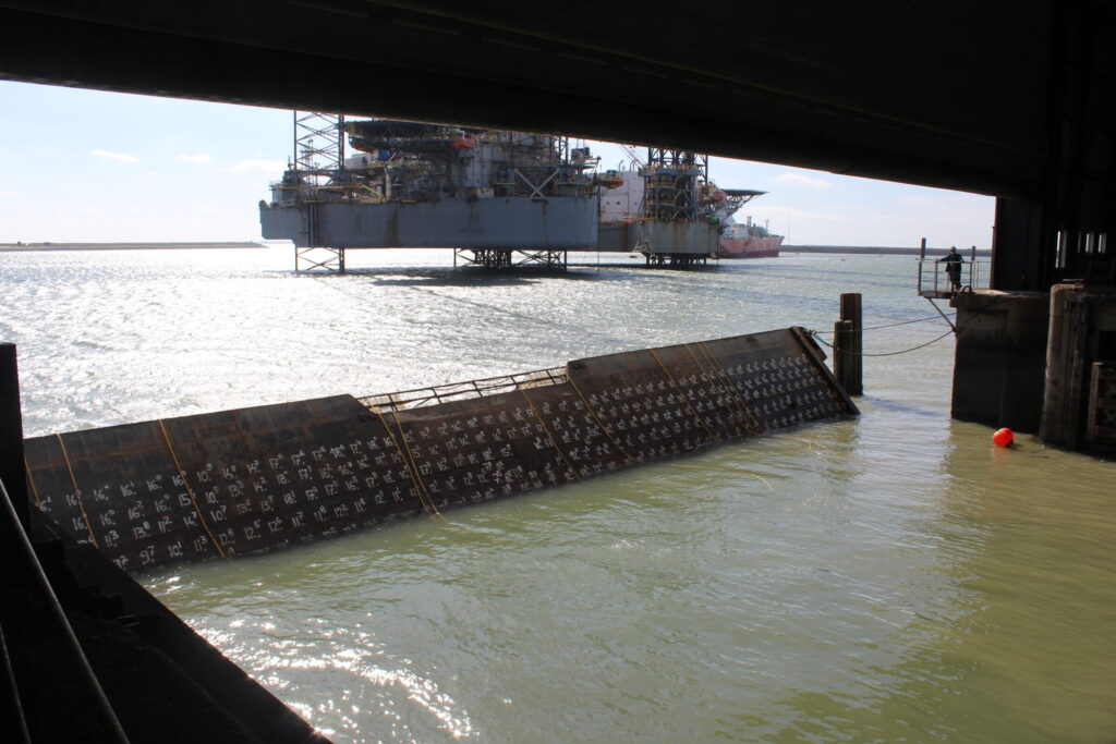 The dock door weighing more than 200 tonnes was repaired in just eleven days.