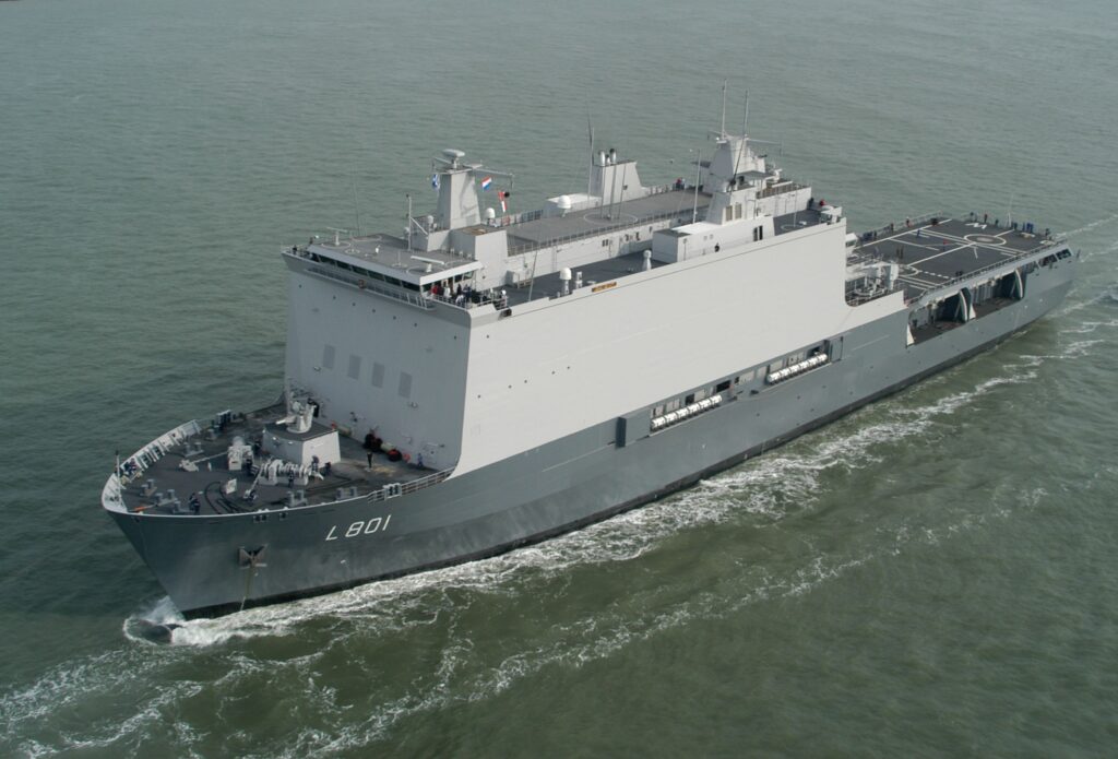 Damen Naval ondertekende het contract voor de midlife update (MLU) van het amfibisch transportschip Zr.Ms. Johan de Witt.