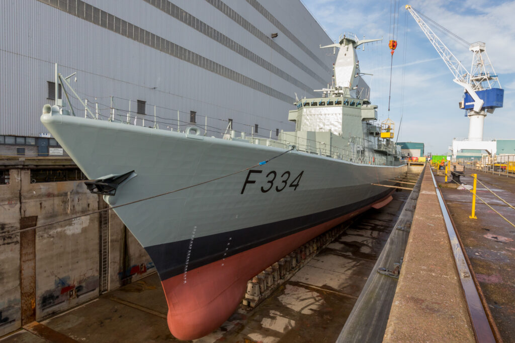 NRP Dom Francisco de Almeida vertrok eind 2021 vanuit Vlissingen-Oost naar Den Helder.