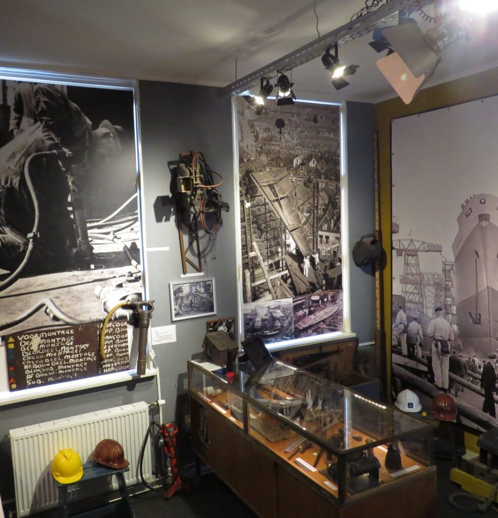 Museum de Scheldewerf reflects the building's past by paying attention to the Medical Service, the trade union history and also the general history of De Schelde.