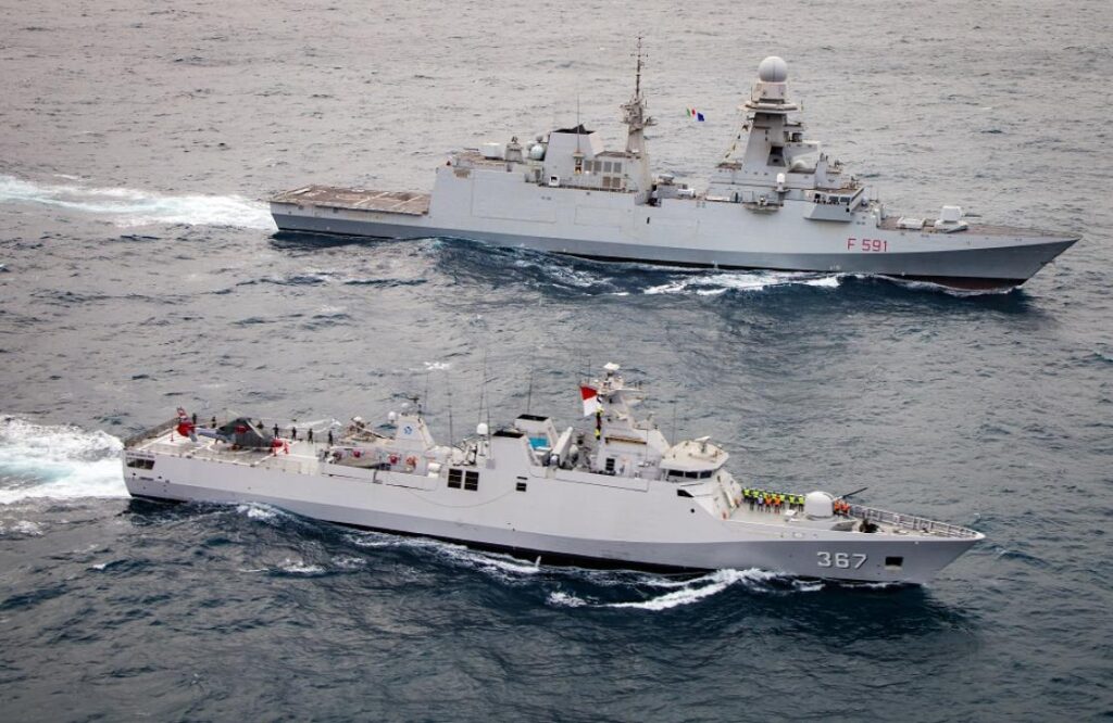 Corvette KRI Sultan Iskandar Muda (367) and the Italian frigate Virginio Fasan (F 591) took part in the first EU-Indonesia naval exercise in the Arabian Sea.