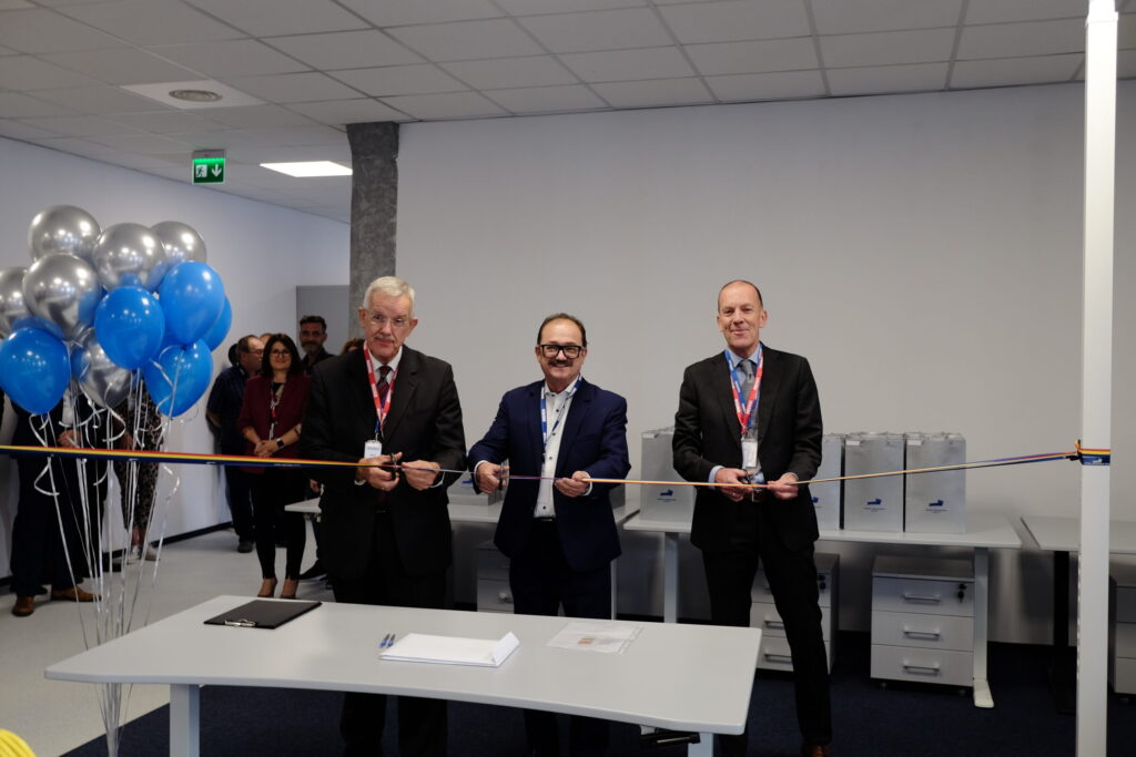 From left: Damen Naval’s Engineering Project Manager René Meijn, MEGA’s Managing Director Florin Rascanu, and Damen Naval’s General Manager Engineering Bas Timmer cut the ribbon to officially open the new offices.