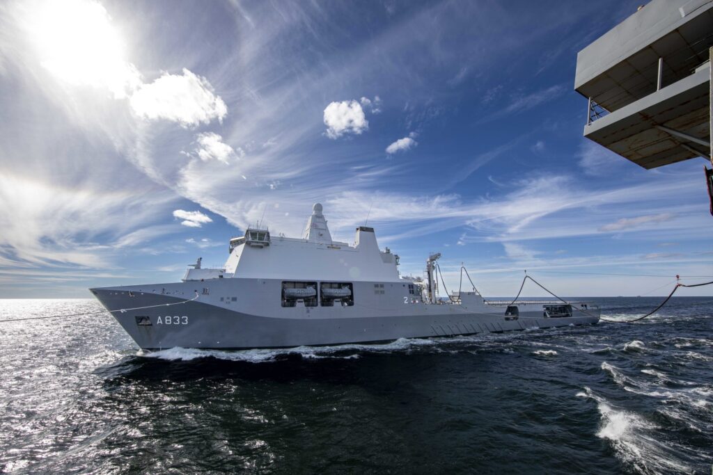 To supply other naval vessels at sea, the Karel Doorman is equipped with two masts capable of transferring liquids such as fuel and drinking water.