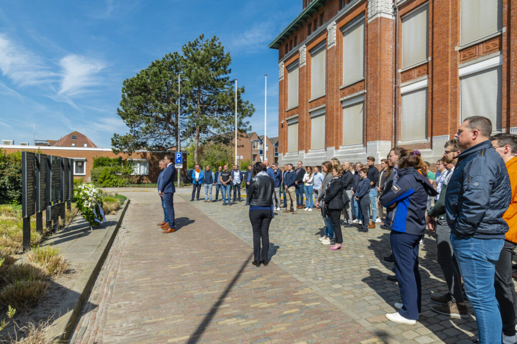 Every year at noon, a floral wreath is laid and two minutes of silence are observed.