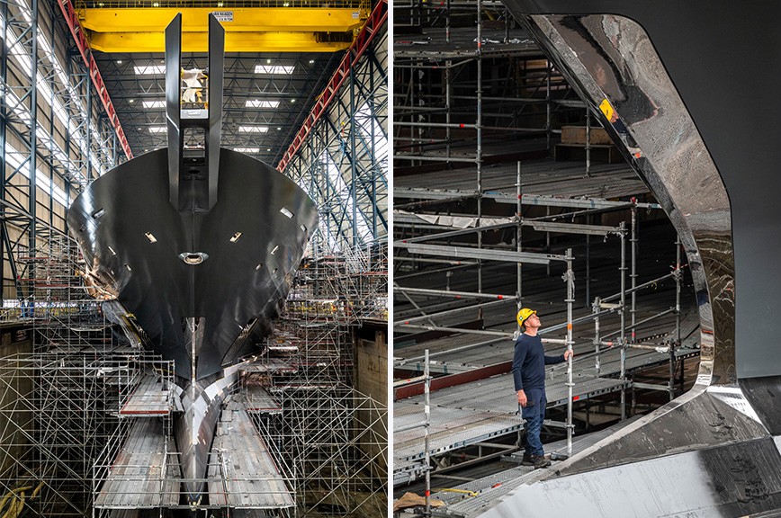 Ongeveer 95% van het schilderwerk aan de romp en de opbouw is inmiddels voltooid.